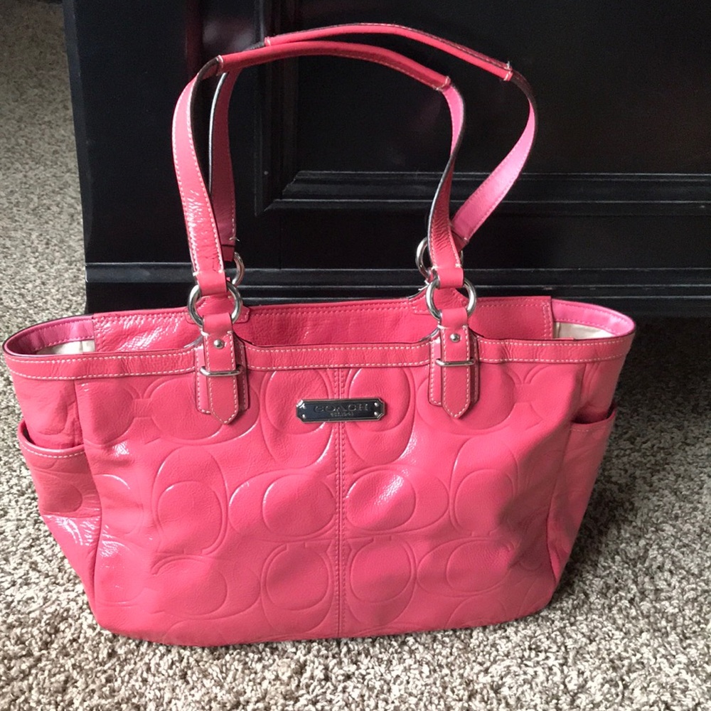 Authentic Coach shoulder purse